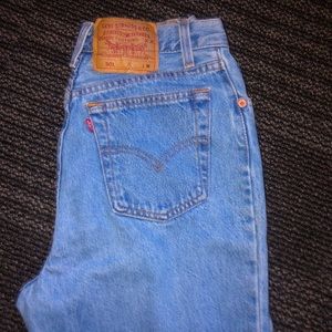 Vintage Levi Jeans 💙